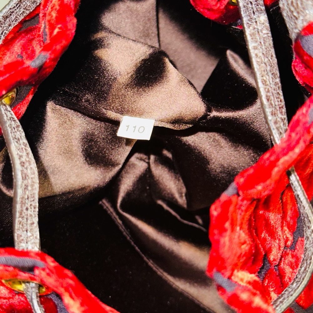 Prada: Studded Rose Velvet Leather Drawstring Clutch Wristlet Bag (Red/ Black) - Picture 16 of 16